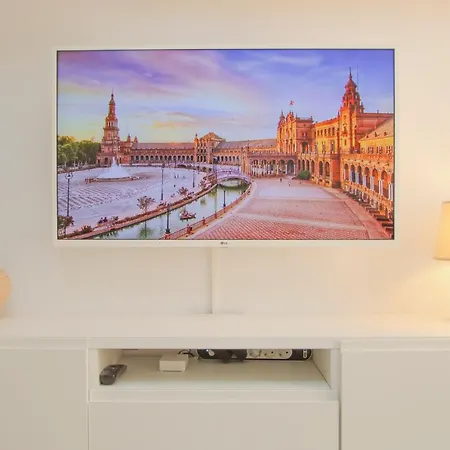 Spacious 2-Bedroom Apartment - Walk To Isla Magica - Ac - Premium Bed Lägenhet *